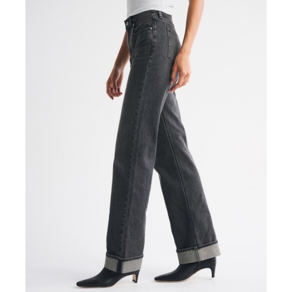 Abercrombie & Fitch High Rise 90's Relaxed Cuffed Hem Jean Size 12 Short - Picture 5 of 16